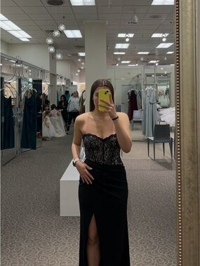 Strapless Black Lace Evening/Prom Dress